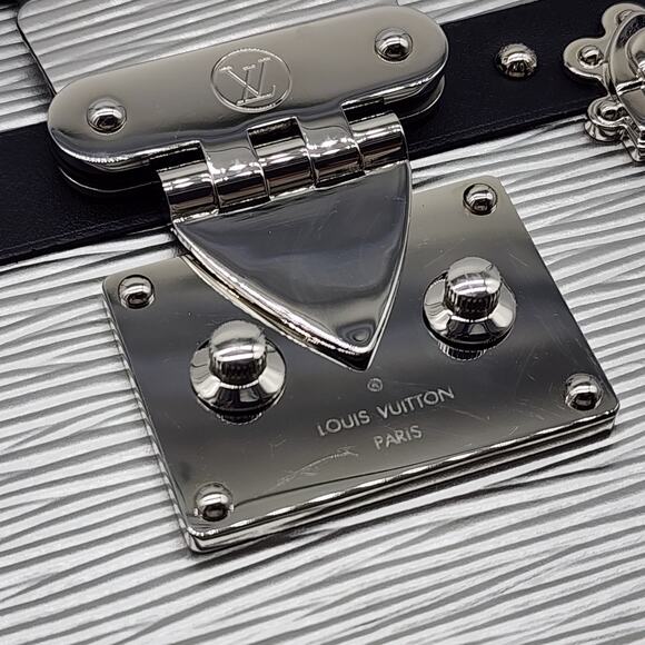 Louis Vuitton Epi Petite Malle Trunk Clutch Shoulder Bag M55309 in Silver - Picture 5 of 11